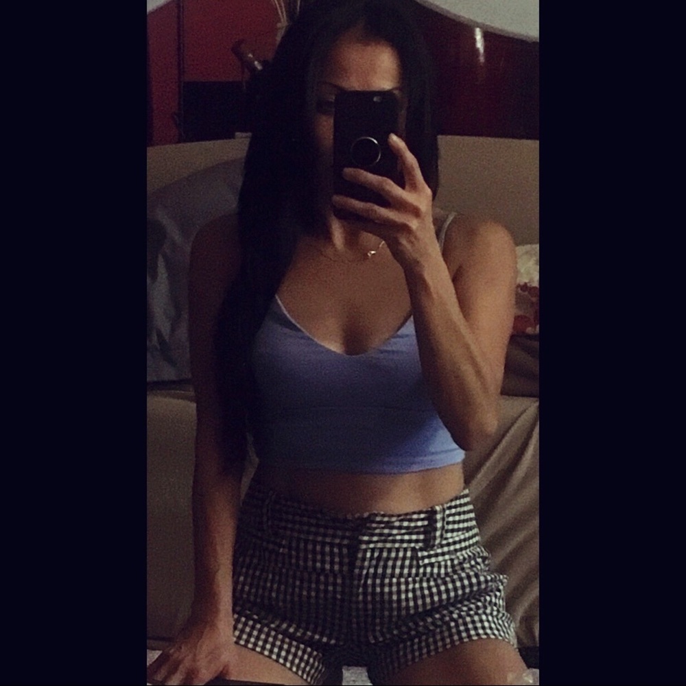 Meet your Posher, Flaunt